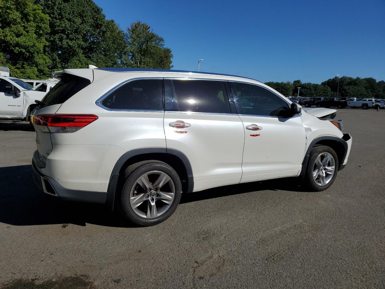 TOYOTA HIGHLANDER LIMITED