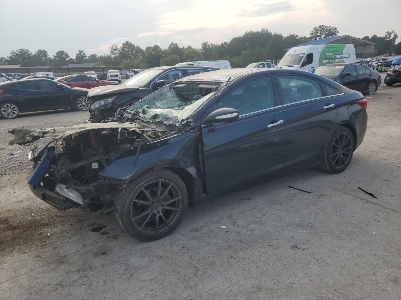  Salvage Hyundai SONATA