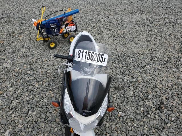 2011 HONDA PCX #3285970561