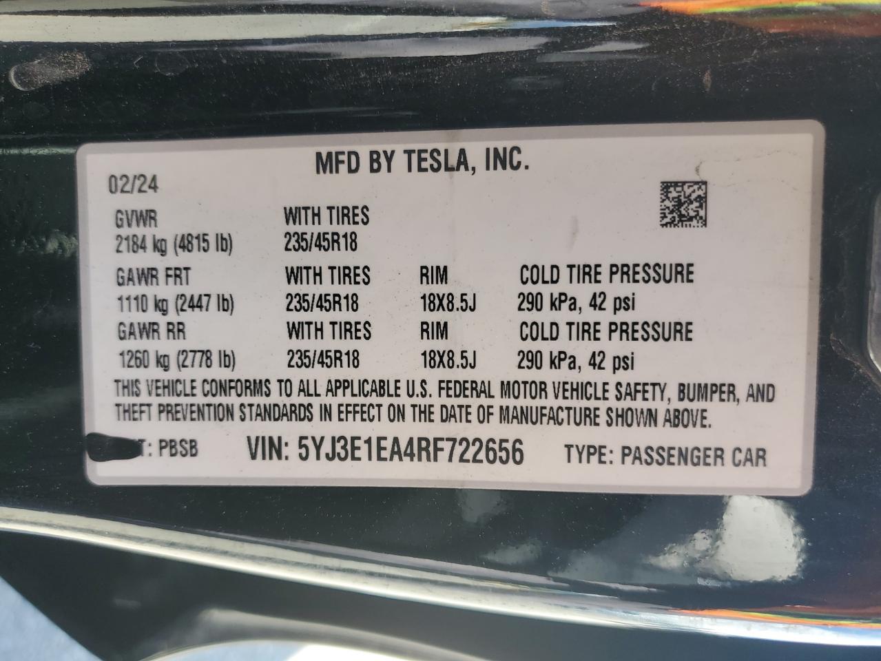 TESLA MODEL 3