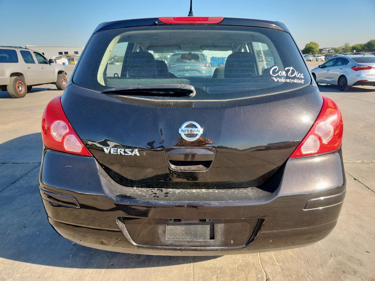 NISSAN VERSA S