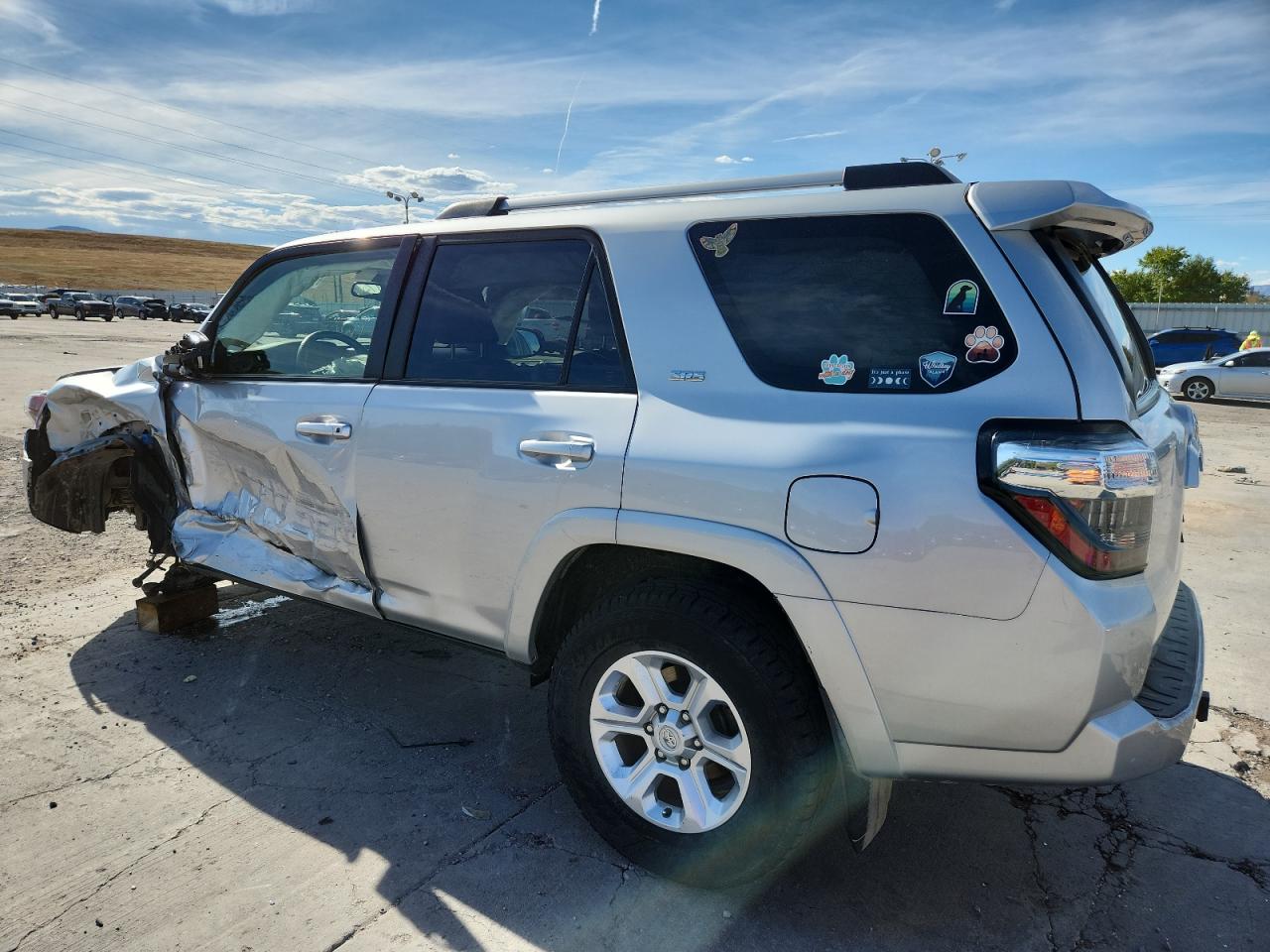 TOYOTA 4RUNNER SR5/SR5 PREMIUM