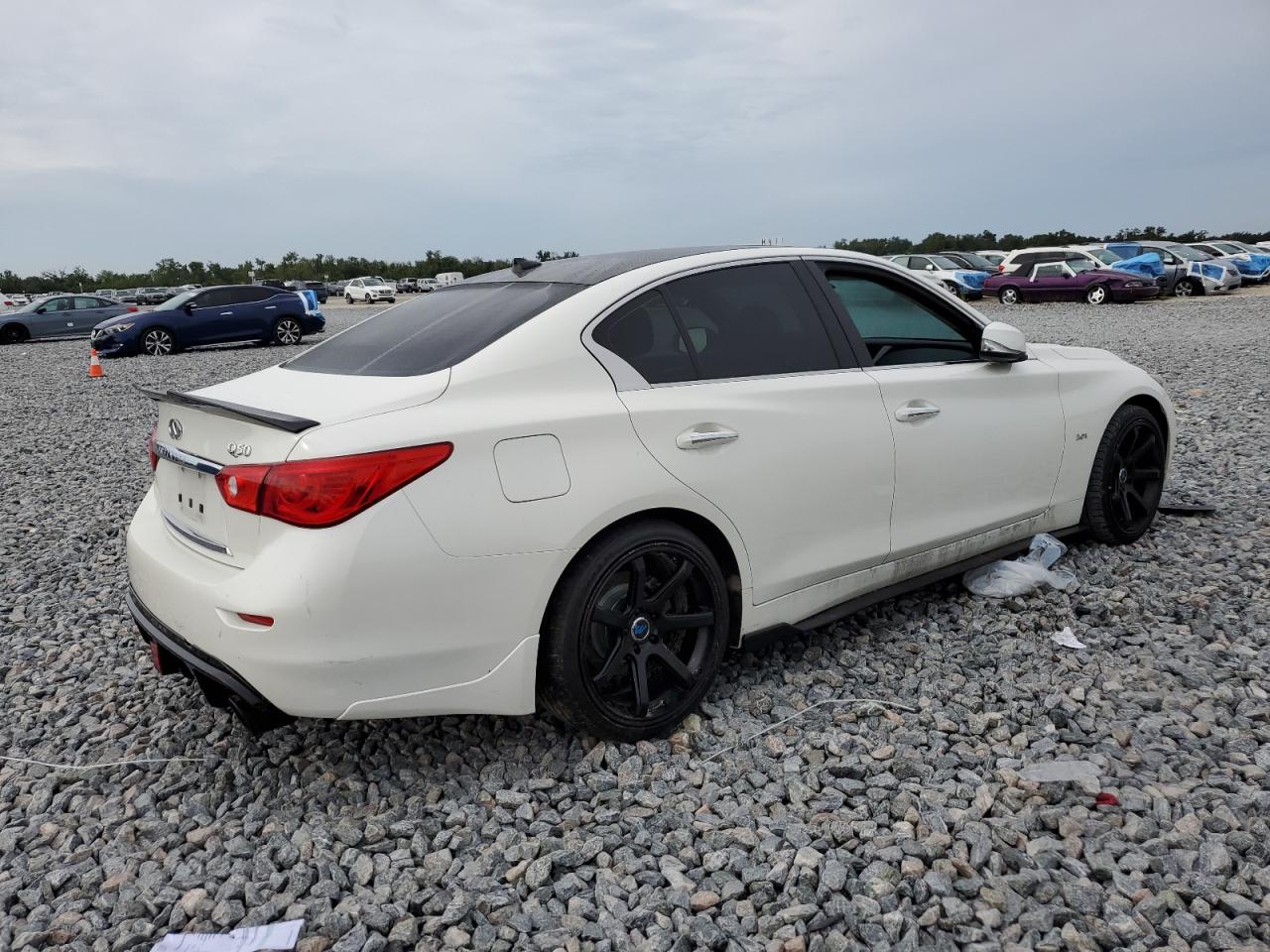 INFINITI Q50 PREMIUM