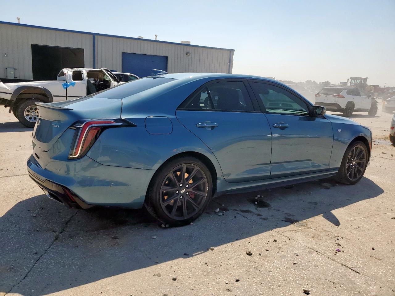 CADILLAC CT4 SPORT