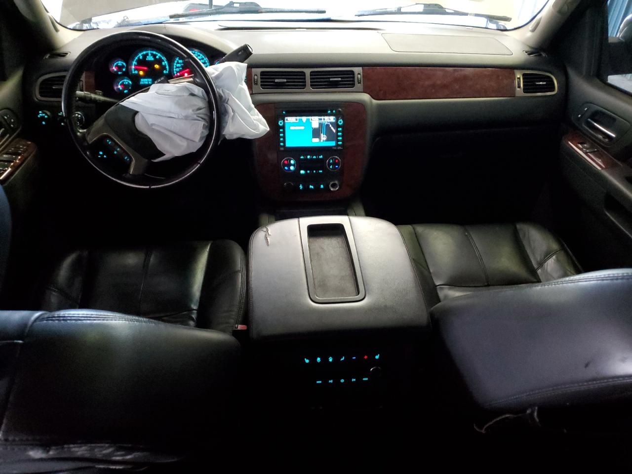 CHEVROLET TAHOE K1500 LT