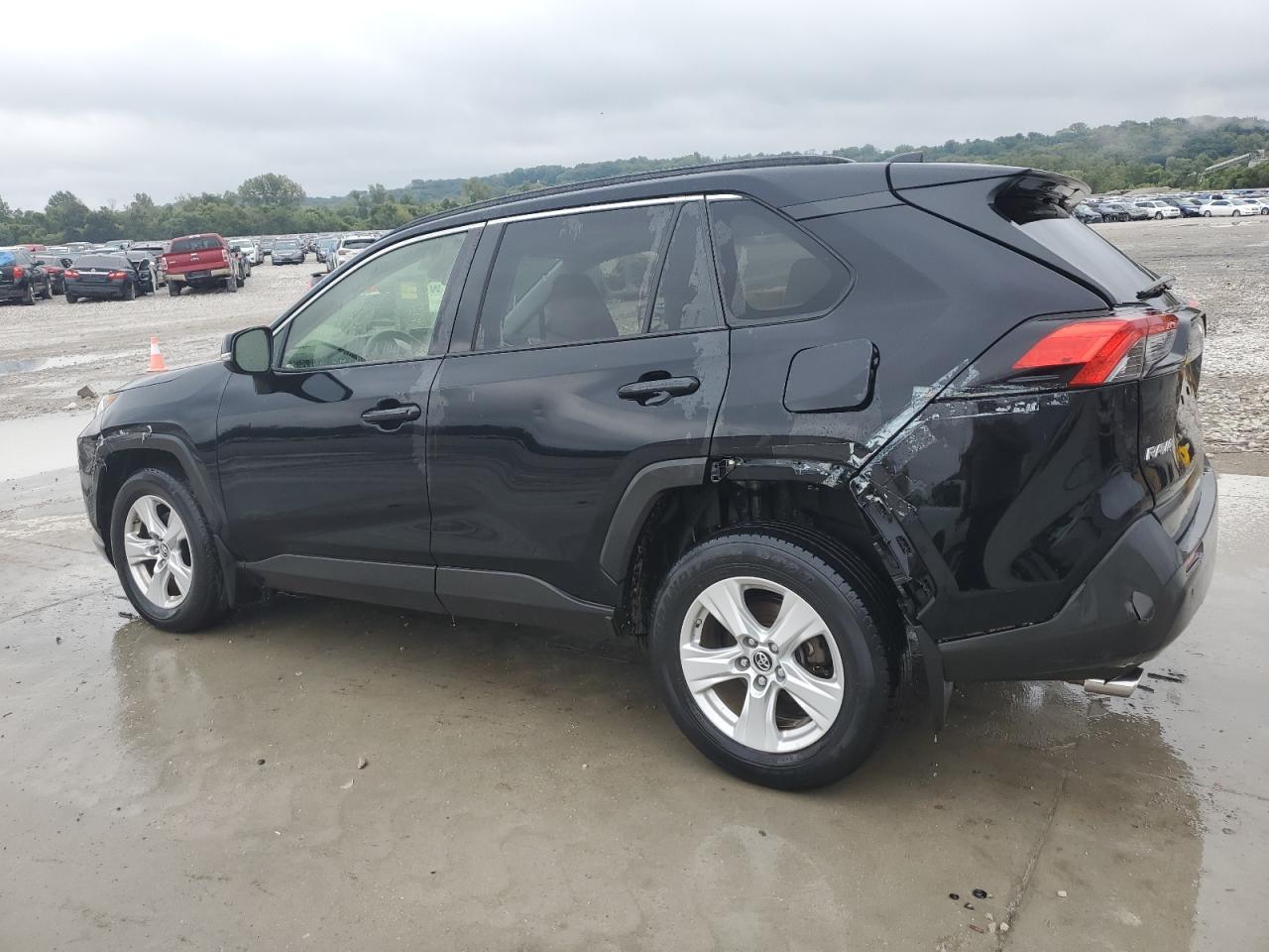 TOYOTA RAV4 XLE