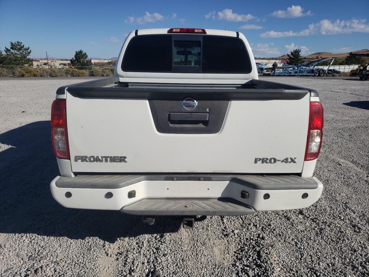 NISSAN FRONTIER S