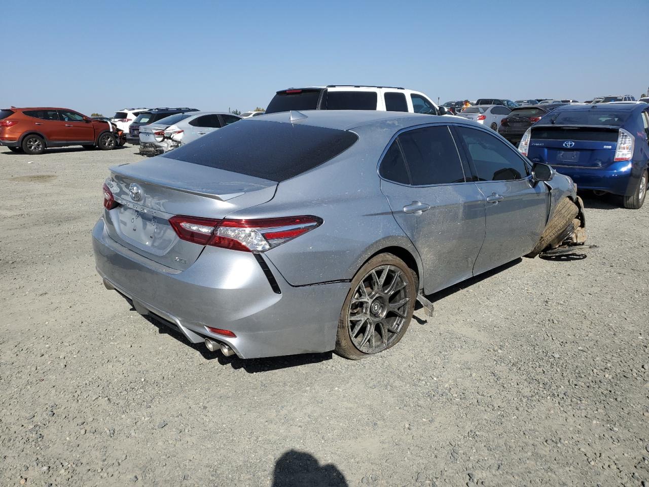 TOYOTA CAMRY XSE