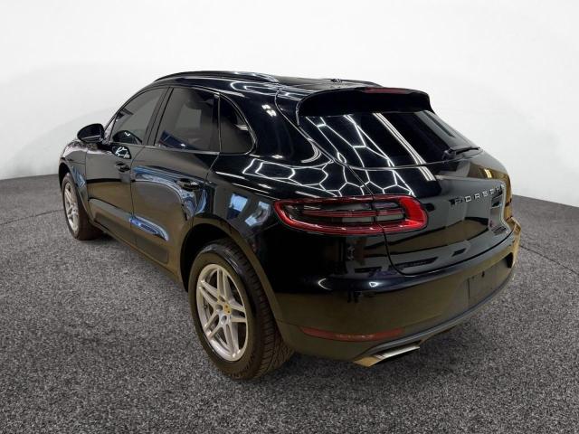 2017 PORSCHE MACAN WP1AA2A53HLB03XXX