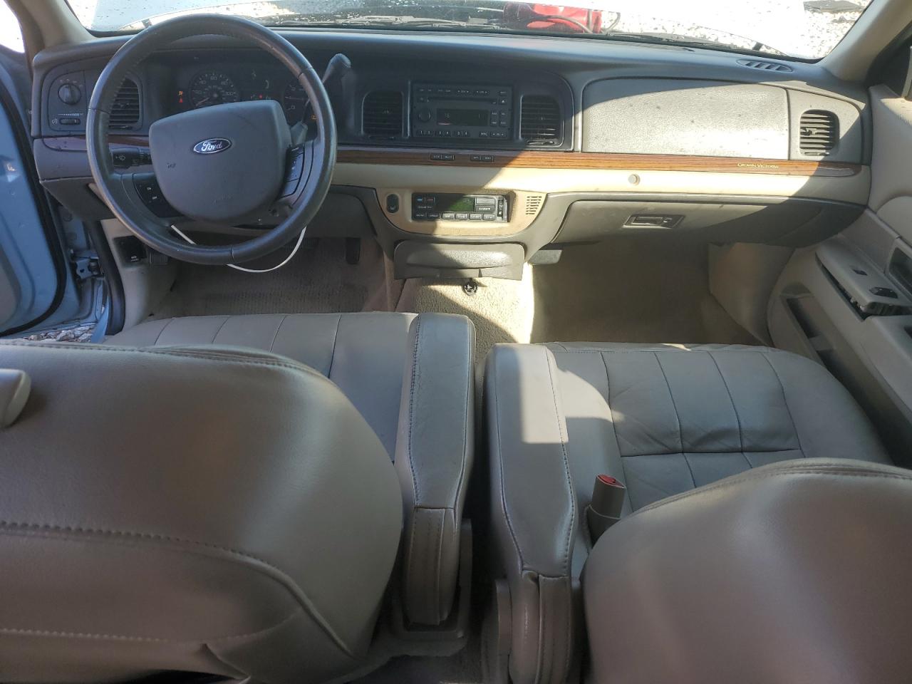 FORD CROWN VICTORIA LX