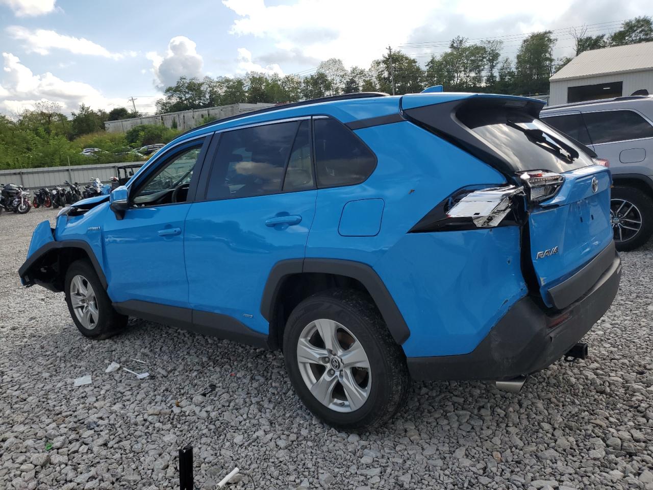 TOYOTA RAV4 LE