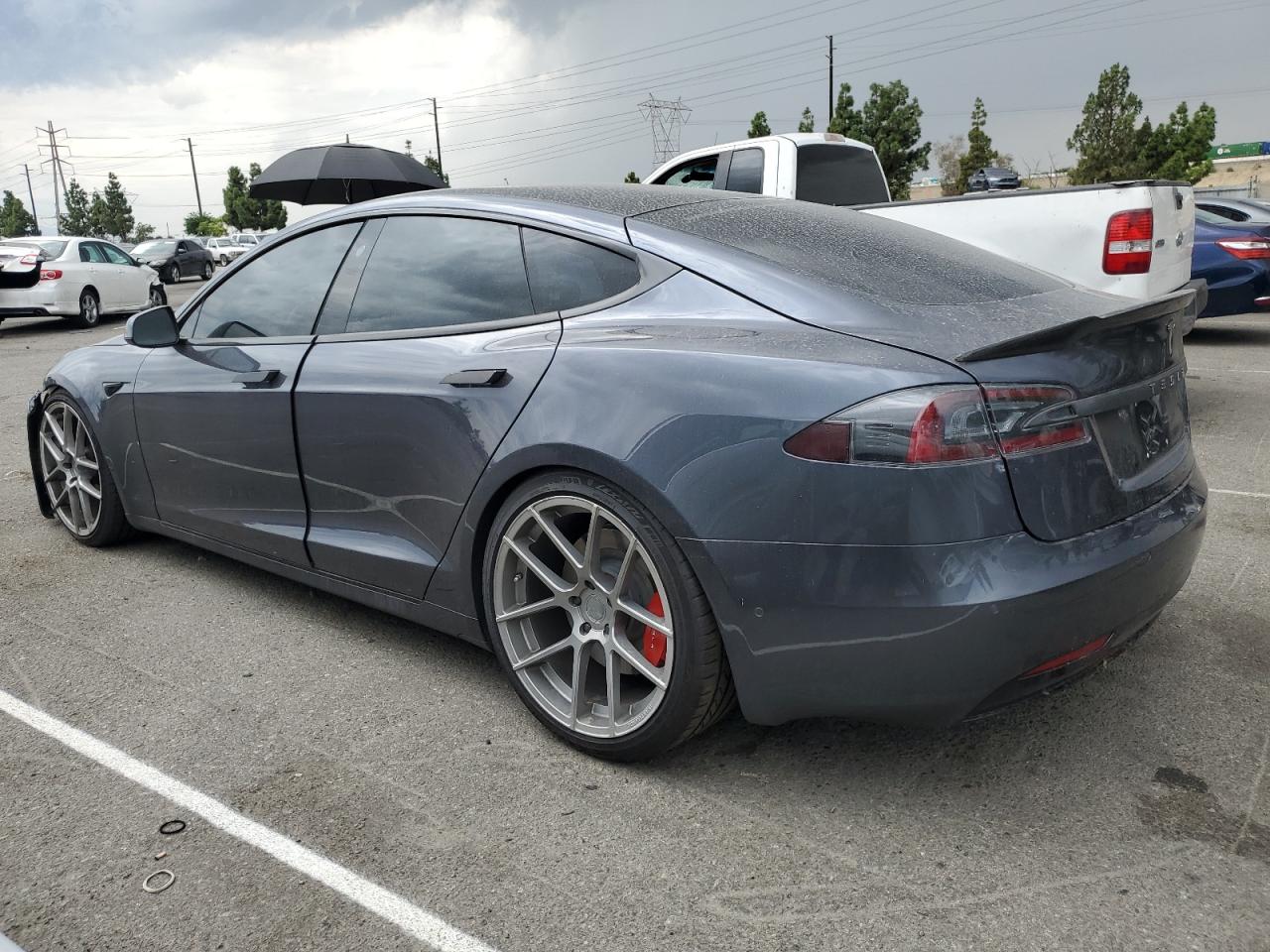 TESLA MODEL S