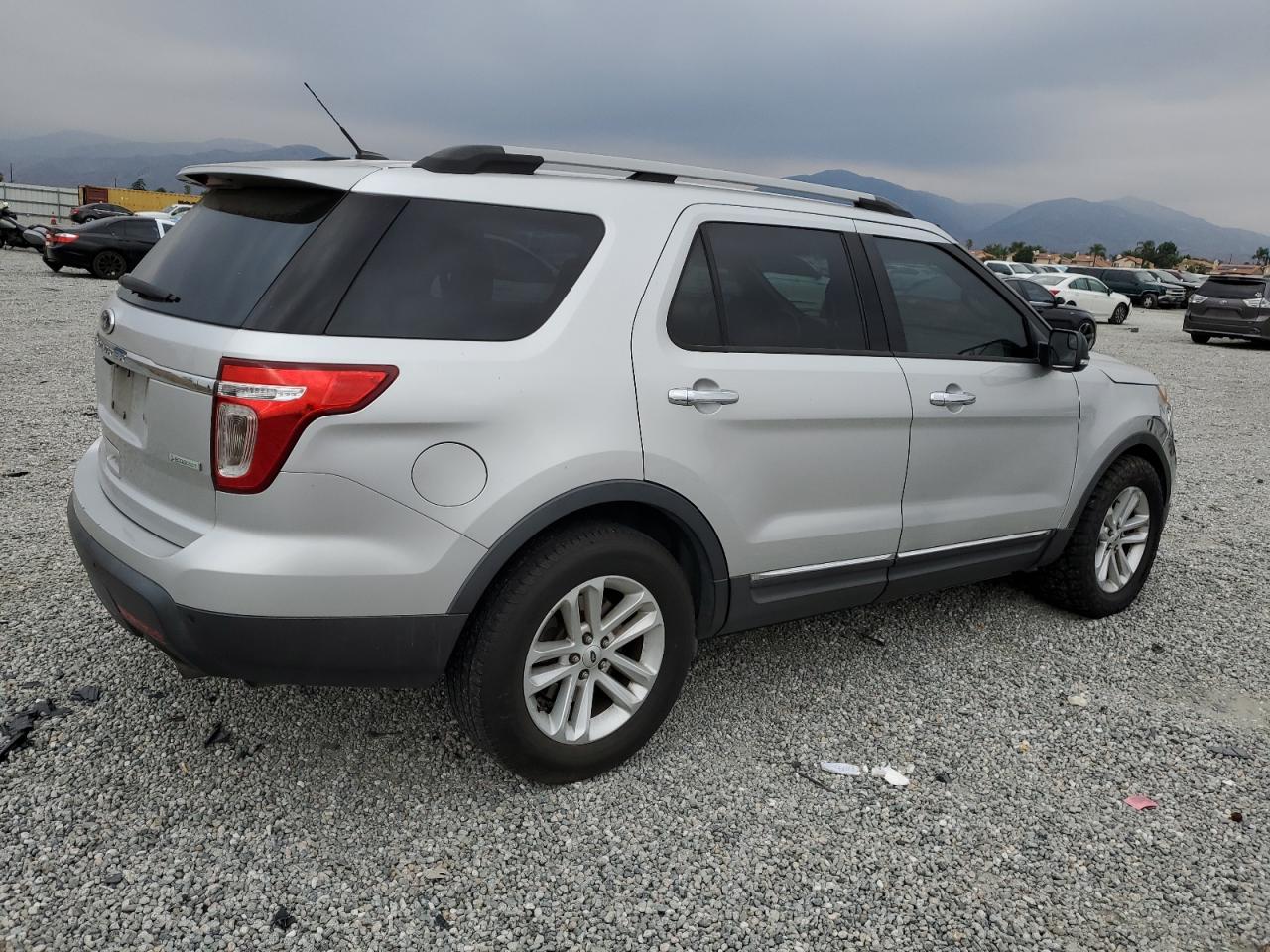 FORD EXPLORER XLT