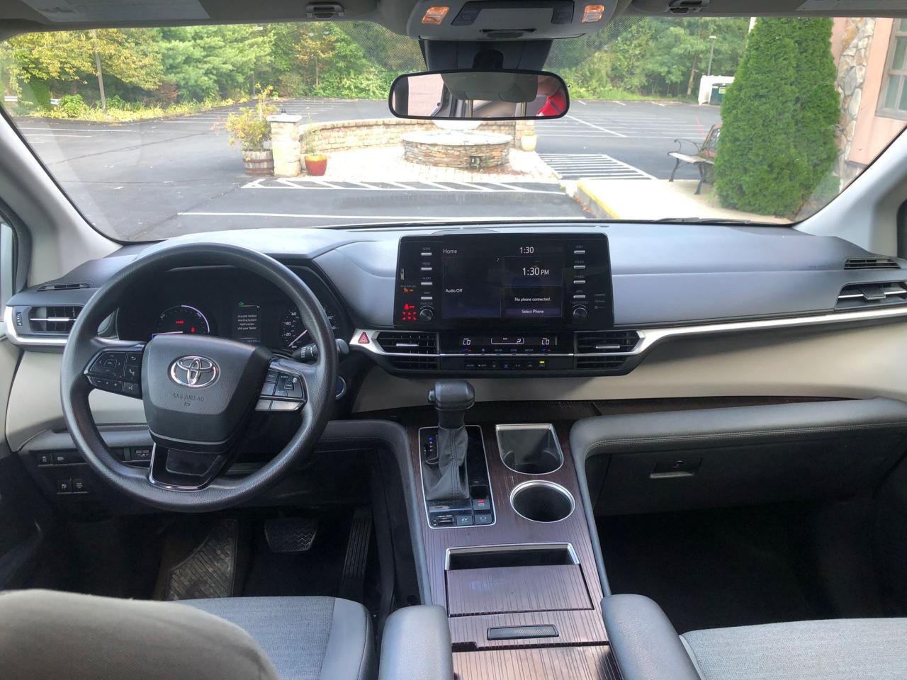 Lot #3247692299 2023 TOYOTA SIENNA LE