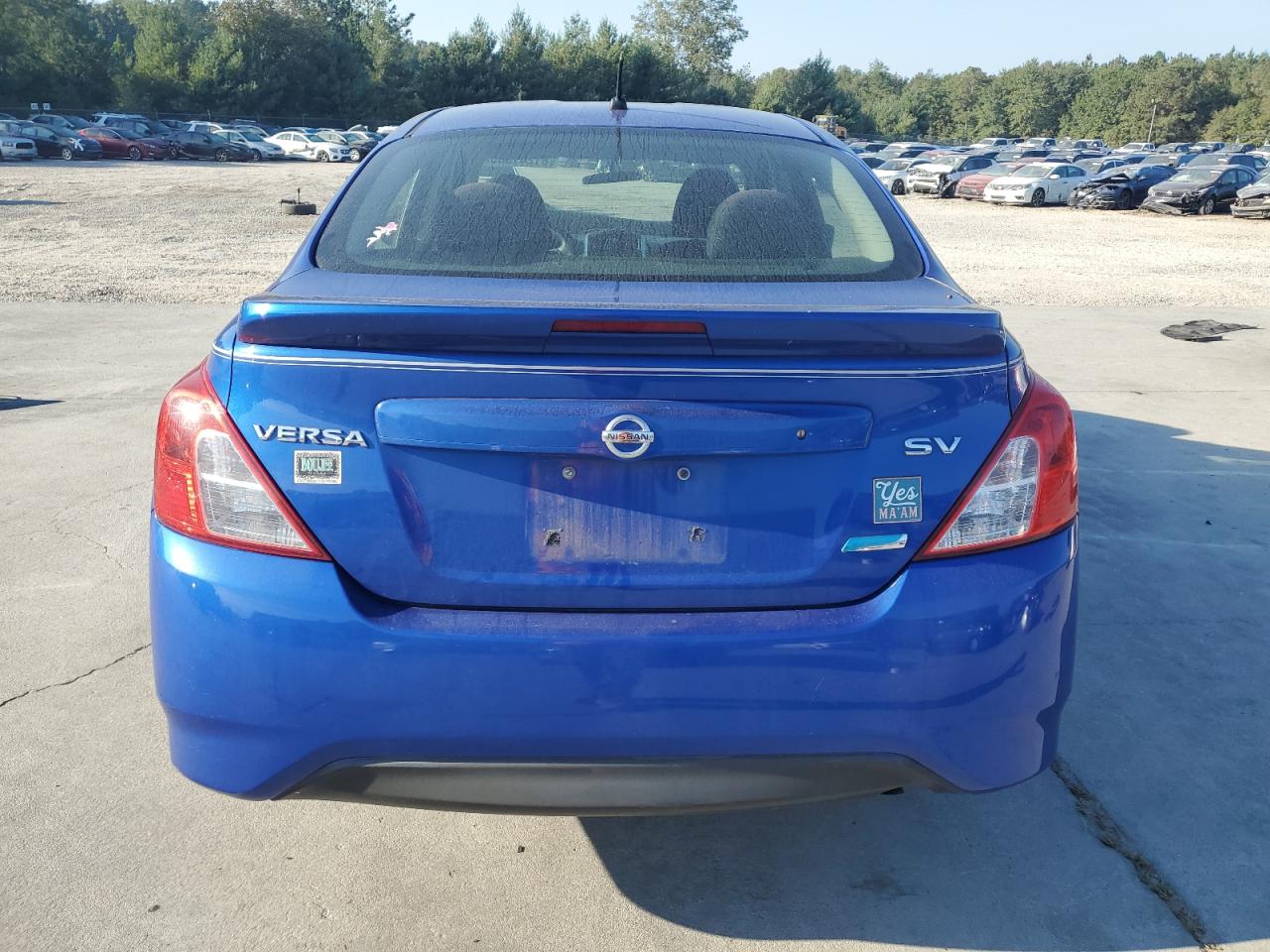 NISSAN VERSA S
