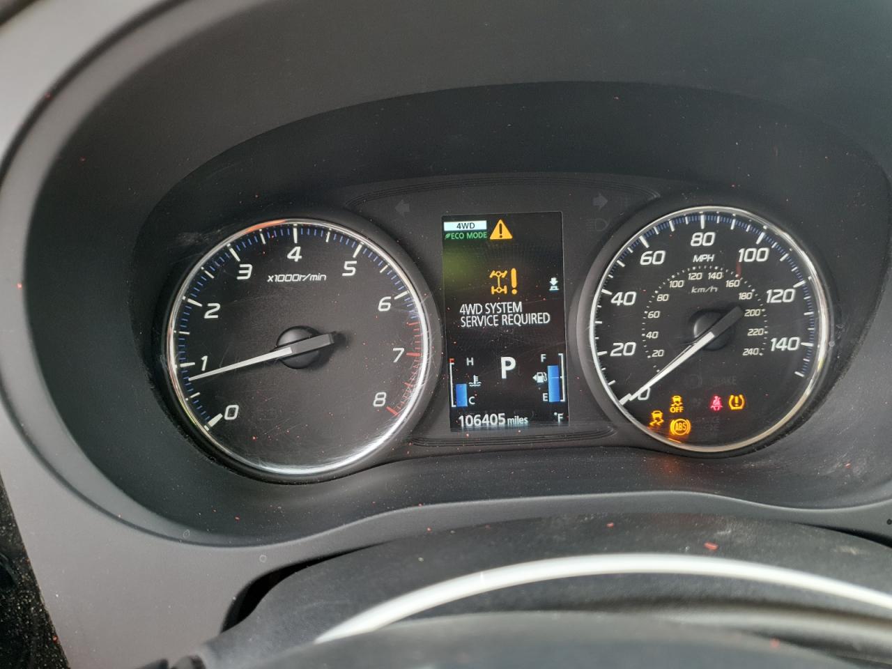 MITSUBISHI OUTLANDER SE