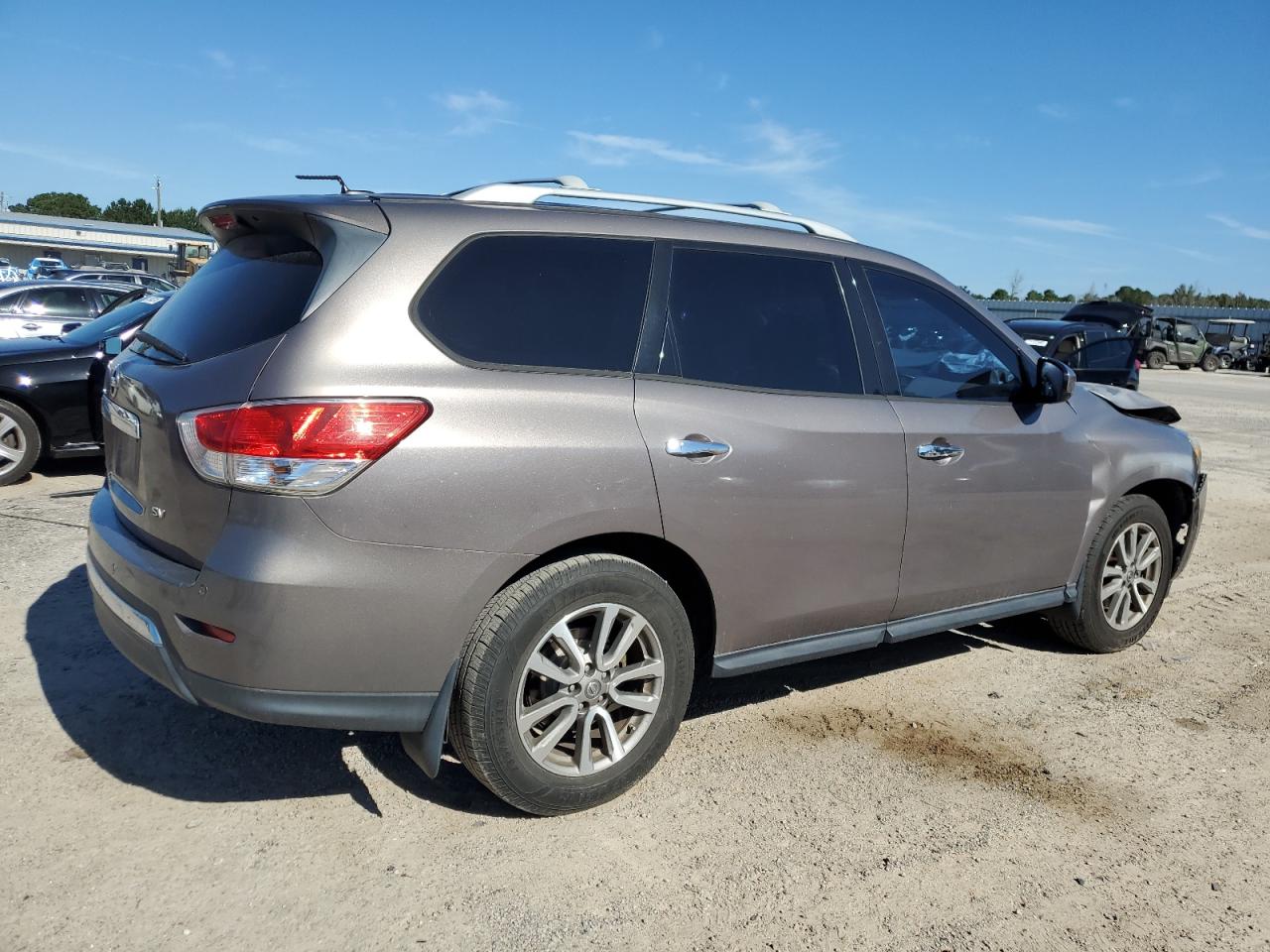 NISSAN PATHFINDER S