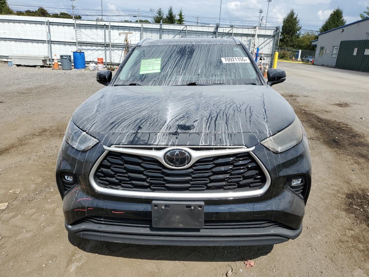 TOYOTA HIGHLANDER XLE