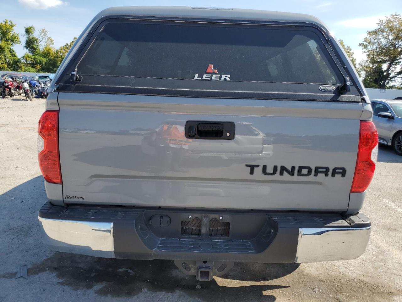 TOYOTA TUNDRA DOUBLE CAB SR