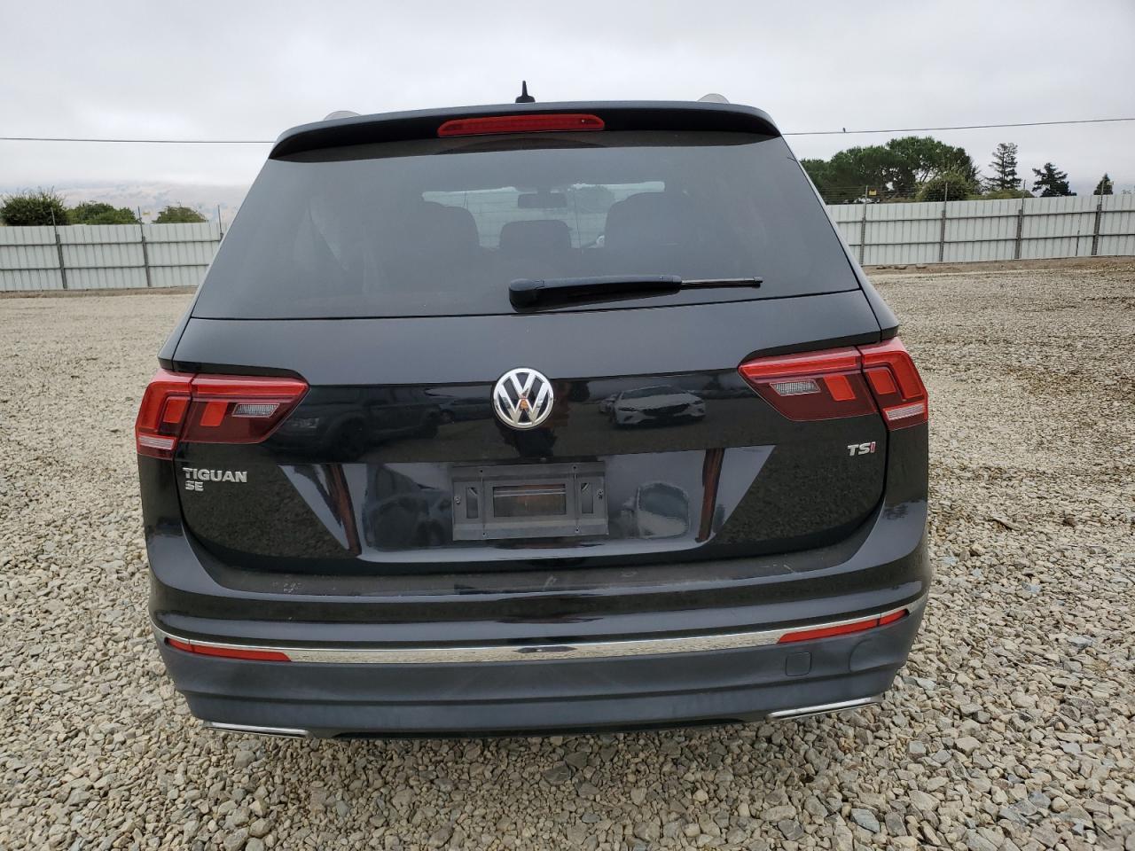 VOLKSWAGEN TIGUAN SE