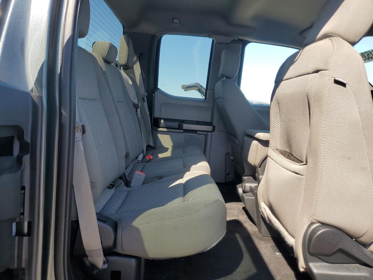 FORD F-150 SUPER CAB