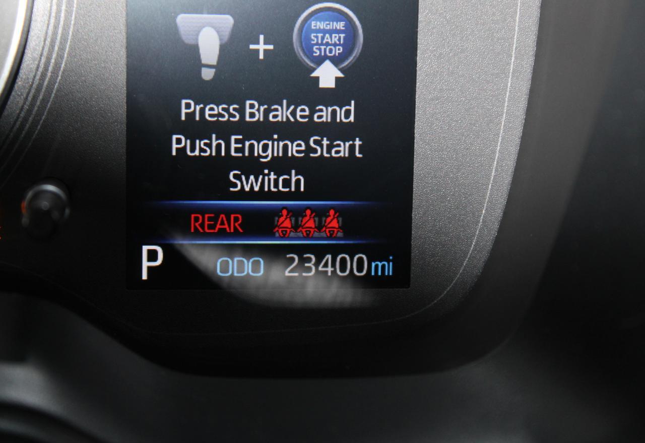 TOYOTA COROLLA CROSS LE