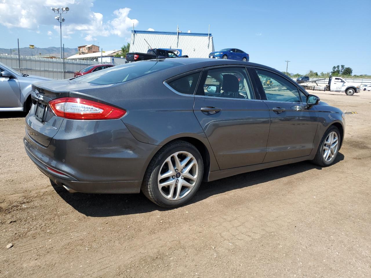 FORD FUSION SE