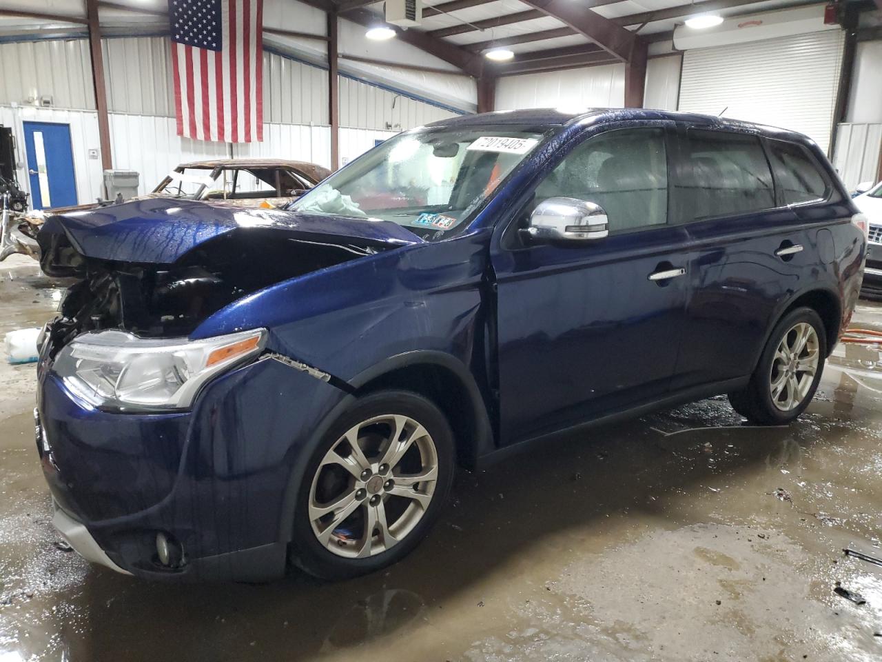 MITSUBISHI OUTLANDER SE