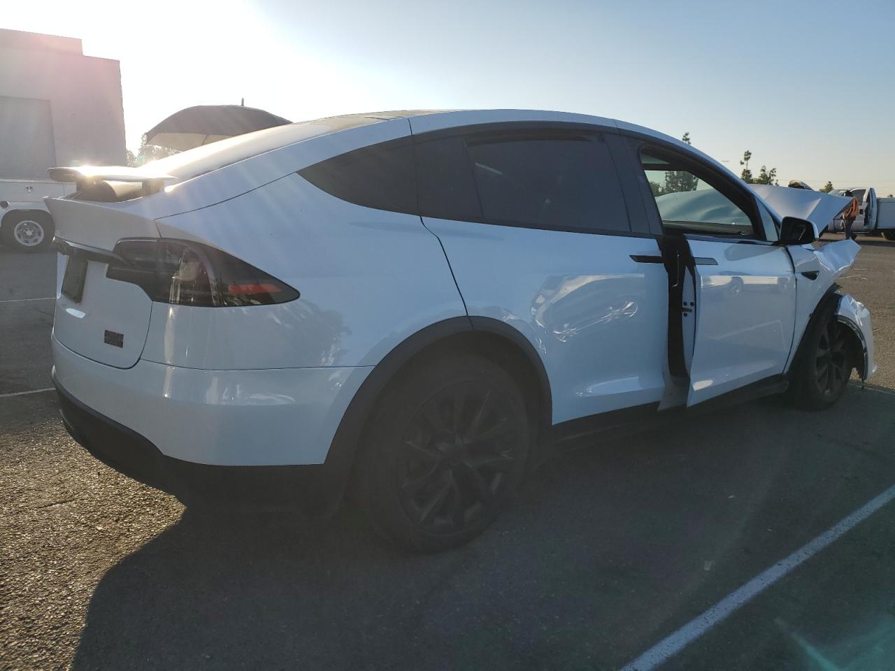 TESLA MODEL X