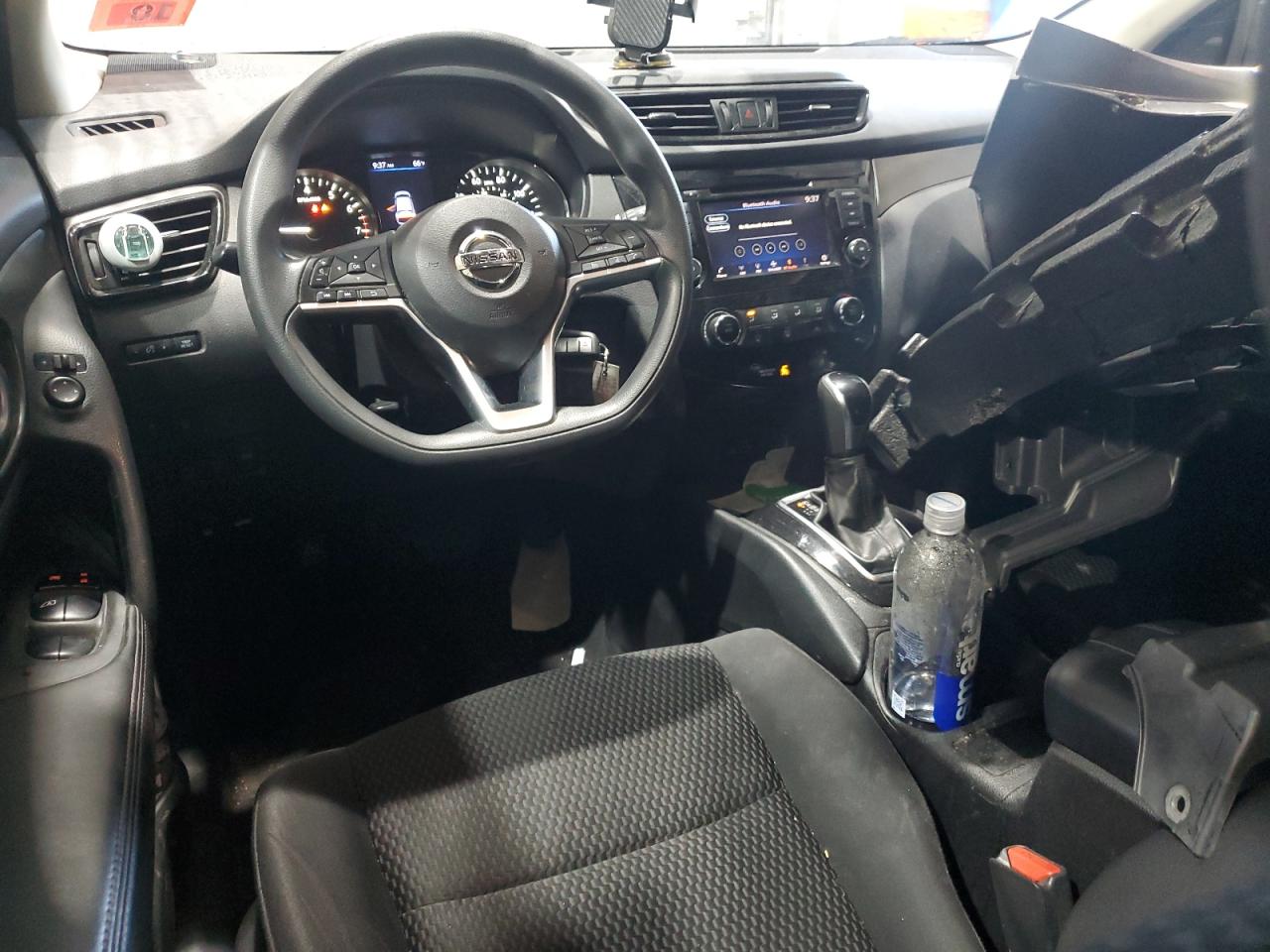 NISSAN ROGUE SPORT S