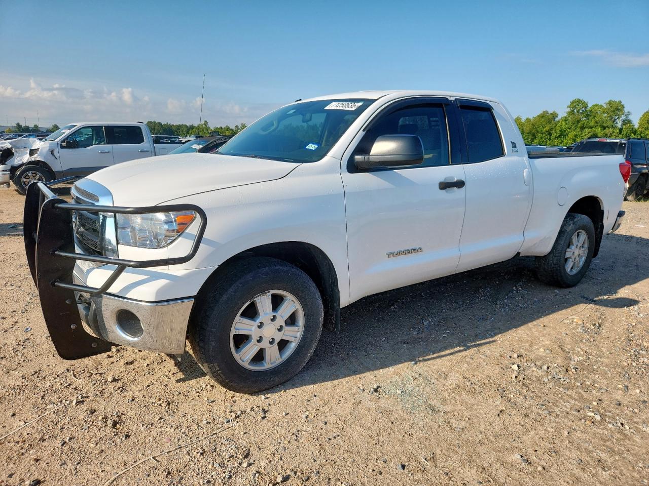 TOYOTA TUNDRA DOUBLE CAB SR5