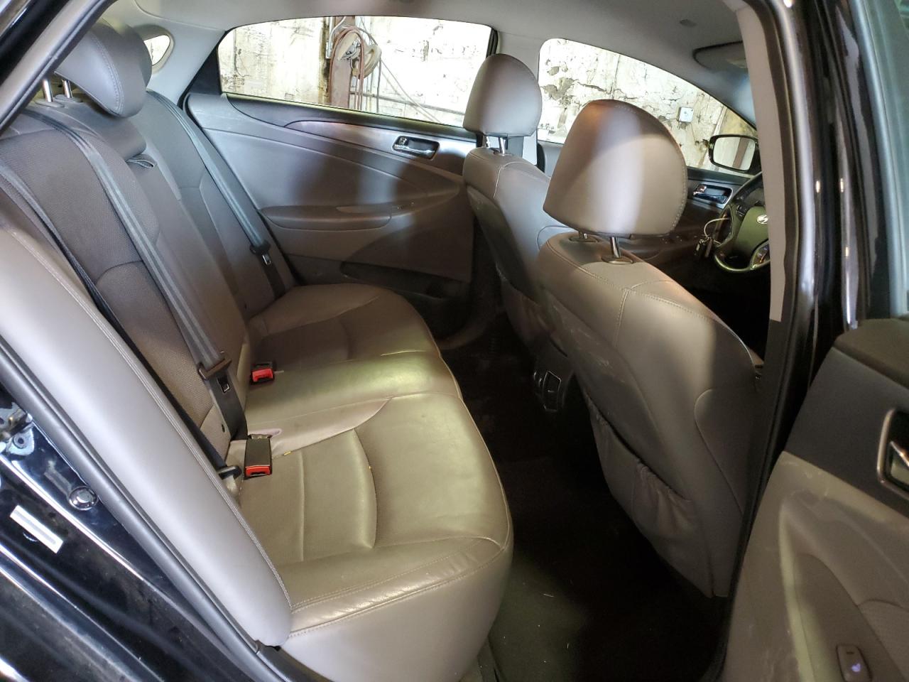 HYUNDAI SONATA HYBRID