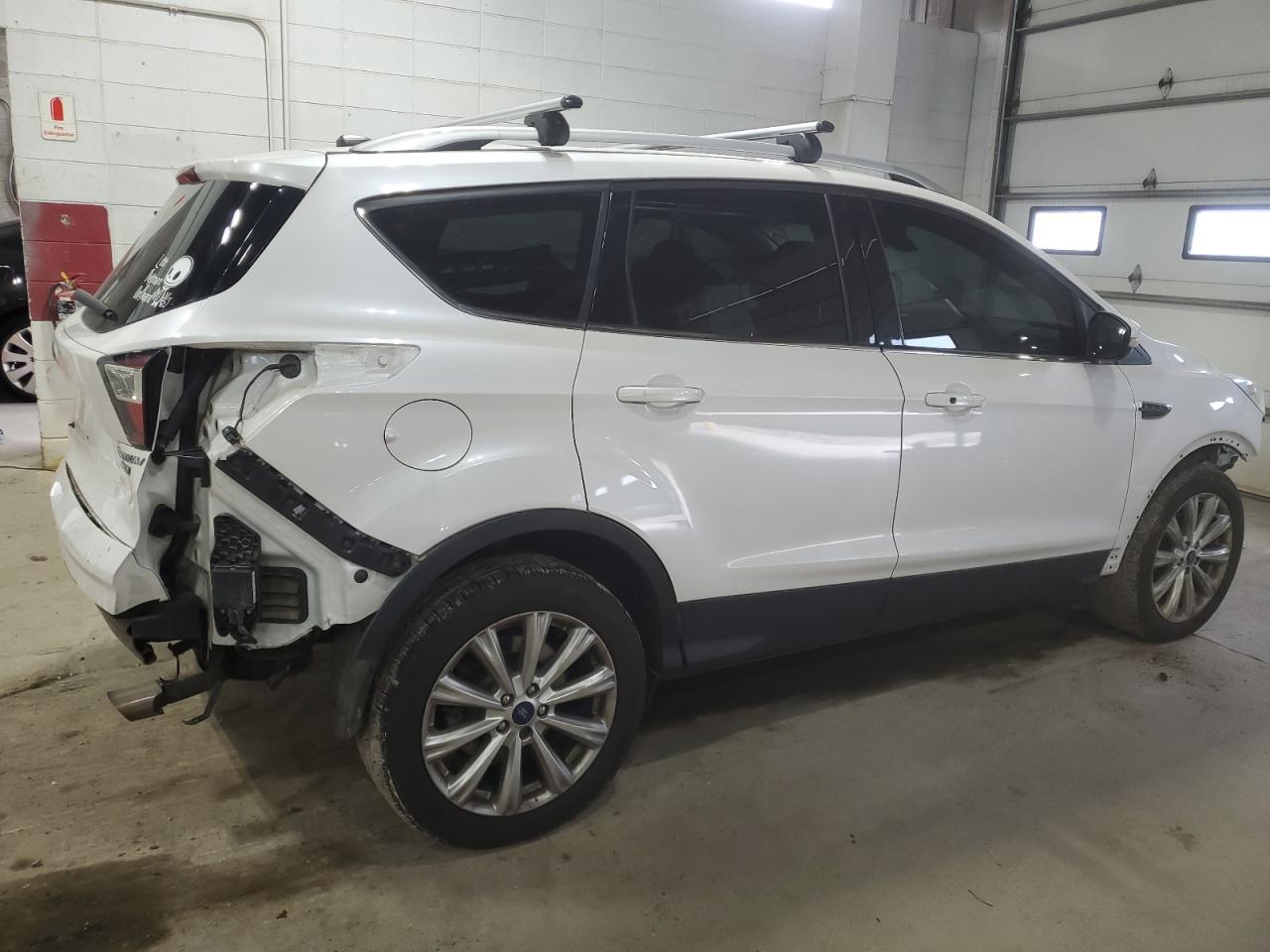 FORD ESCAPE TITANIUM