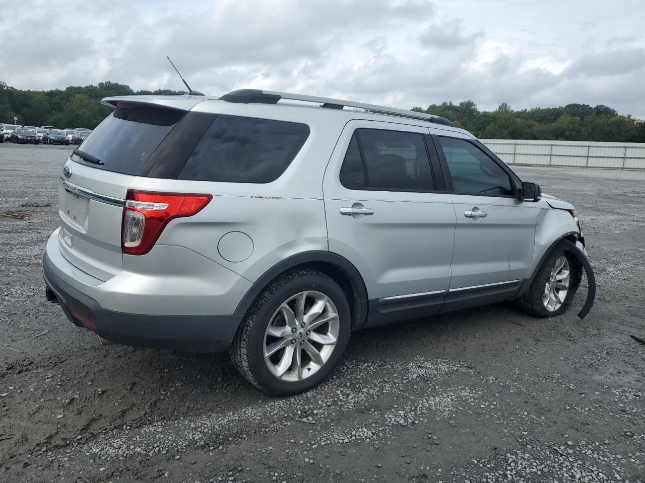 FORD EXPLORER XLT