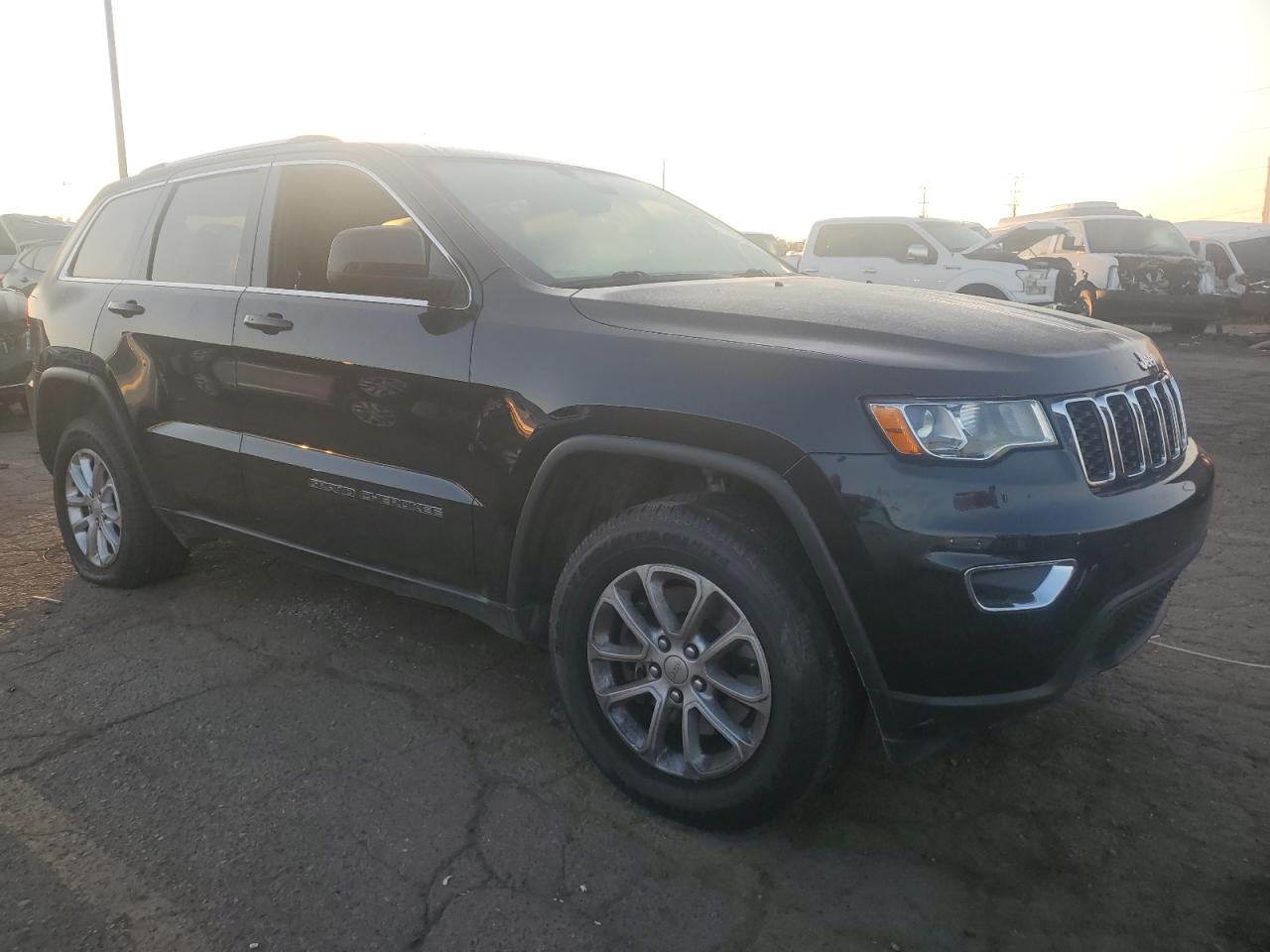 JEEP GRAND CHEROKEE LAREDO
