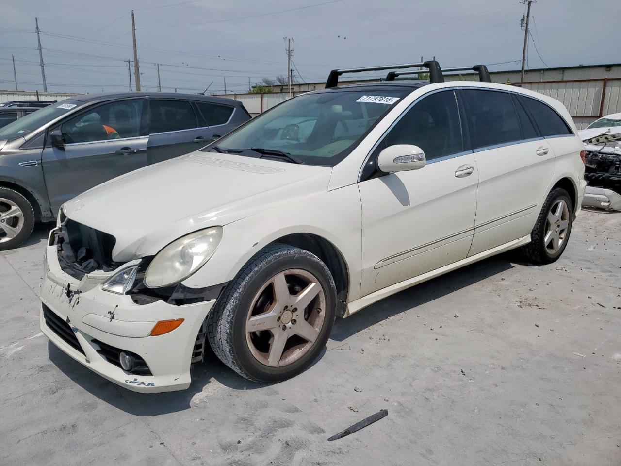 MERCEDES-BENZ R-CLASS 350 4MATIC