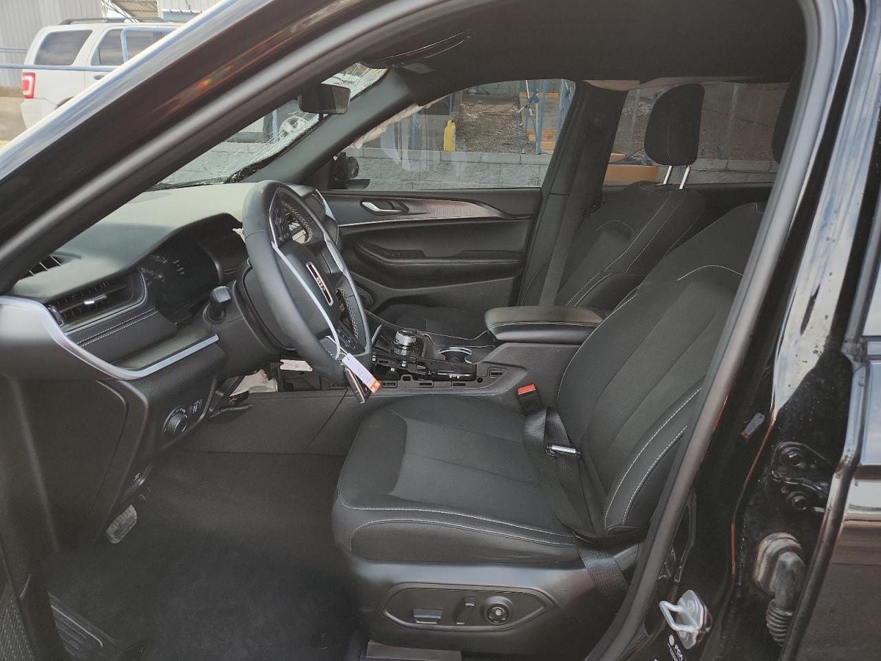 JEEP GRAND CHEROKEE L LAREDO