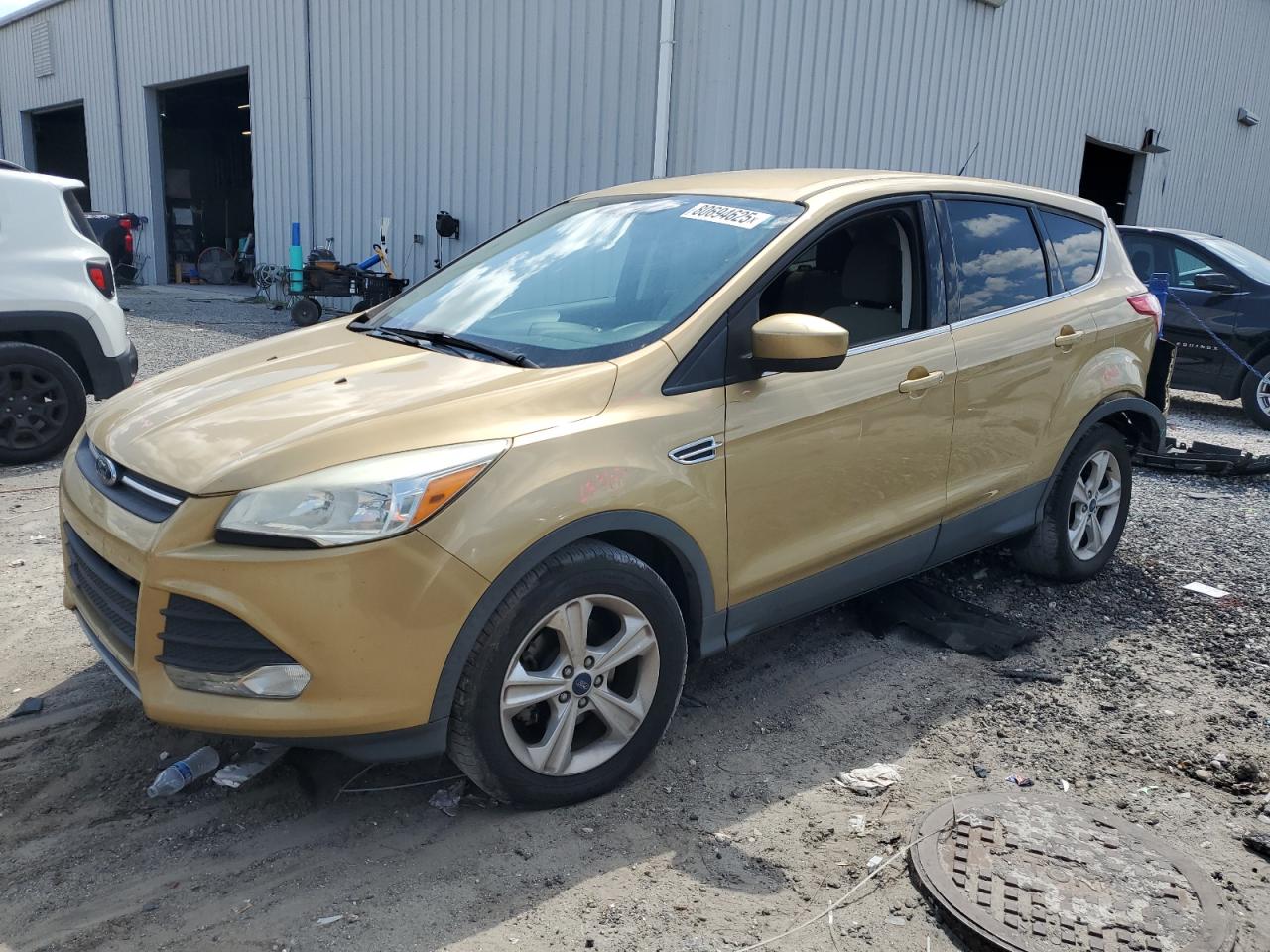 FORD ESCAPE SE