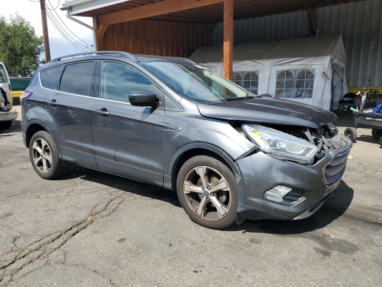 FORD ESCAPE SE