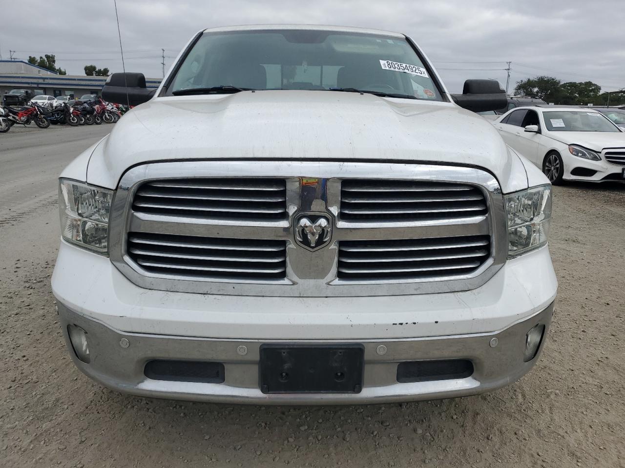 RAM 1500 SLT
