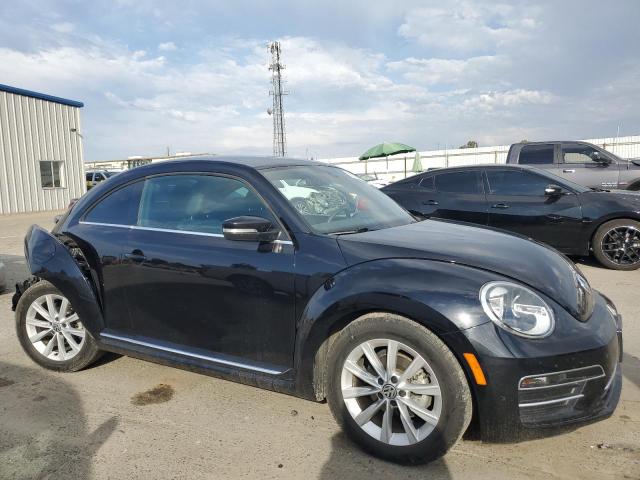 2018 VOLKSWAGEN BEETLE SE 3VWJD7AT4JM727714