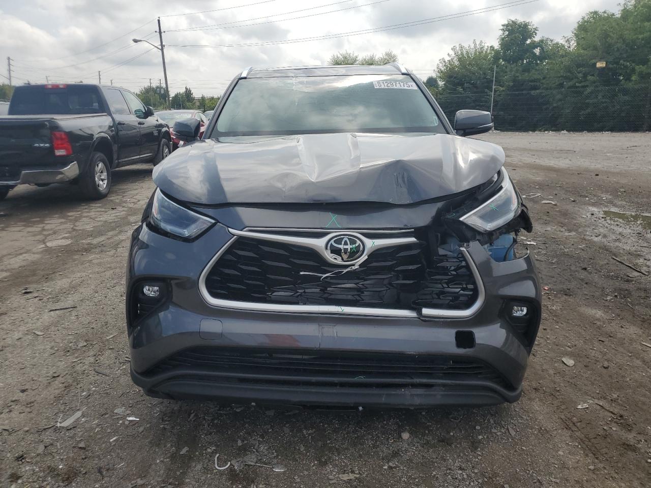 TOYOTA HIGHLANDER XLE