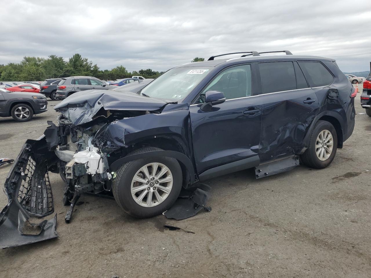 TOYOTA HIGHLANDER XLE