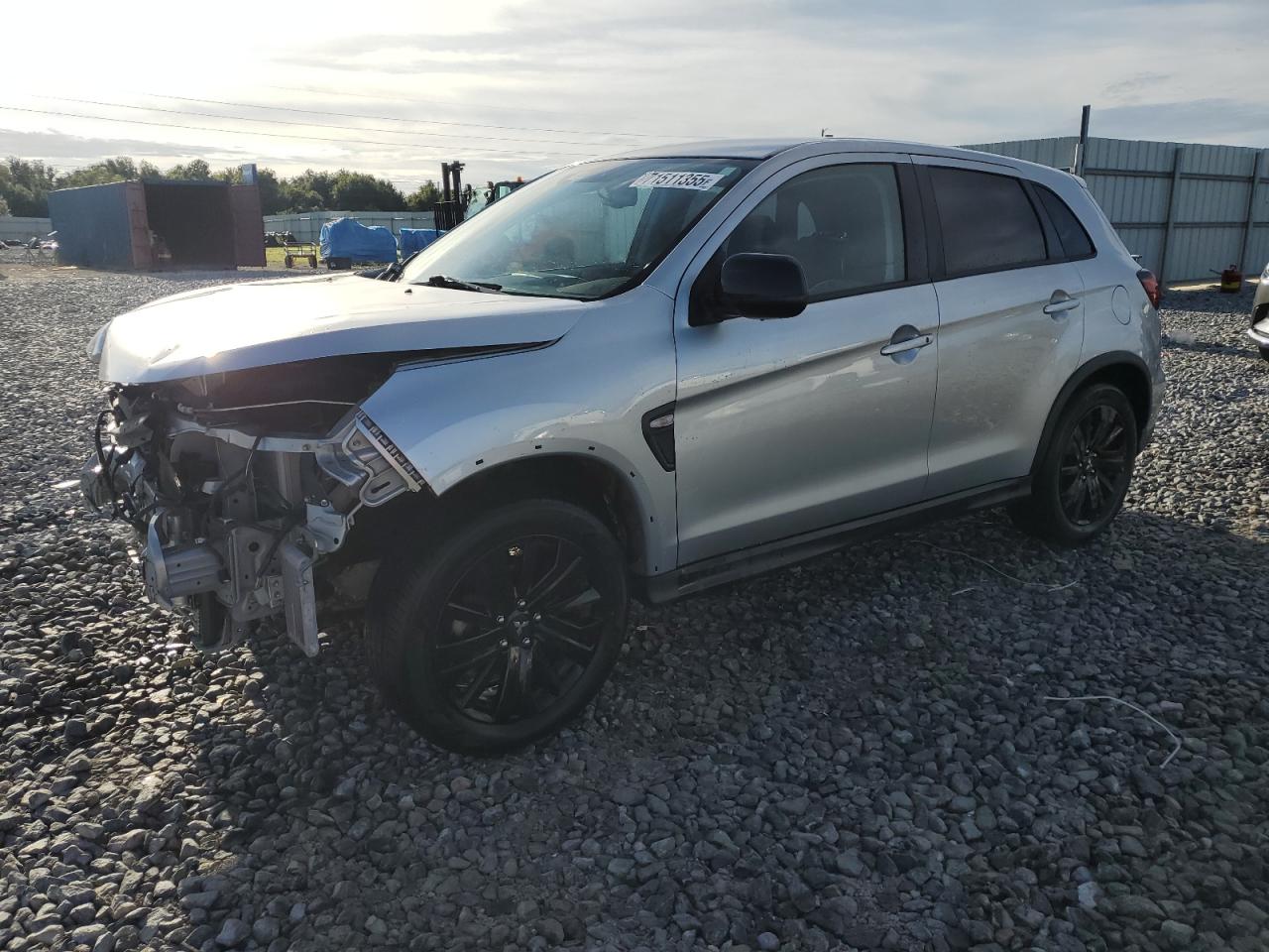 MITSUBISHI OUTLANDER ES