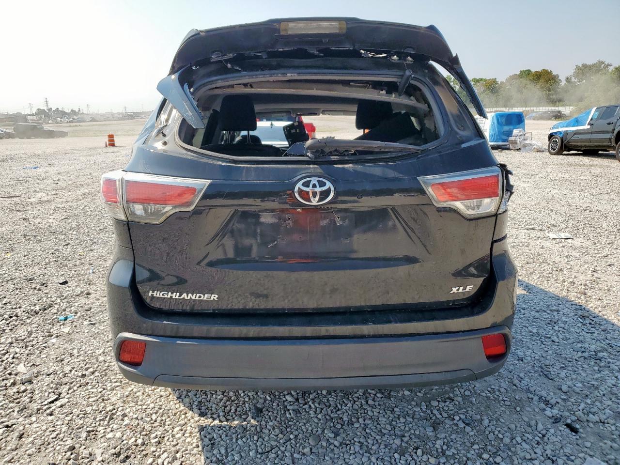 TOYOTA HIGHLANDER XLE