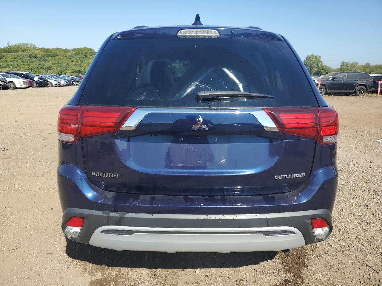 MITSUBISHI OUTLANDER ES