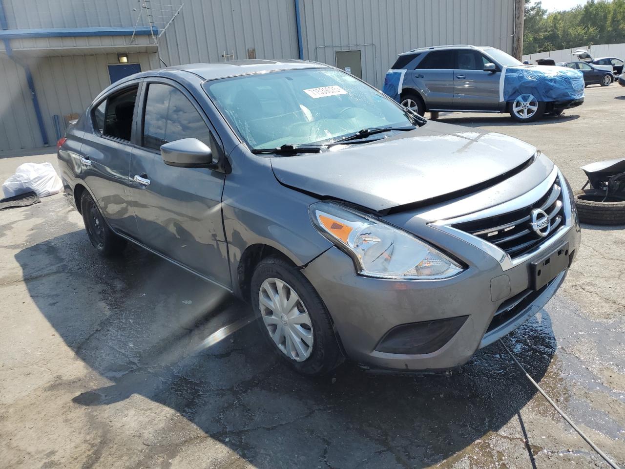 NISSAN VERSA S