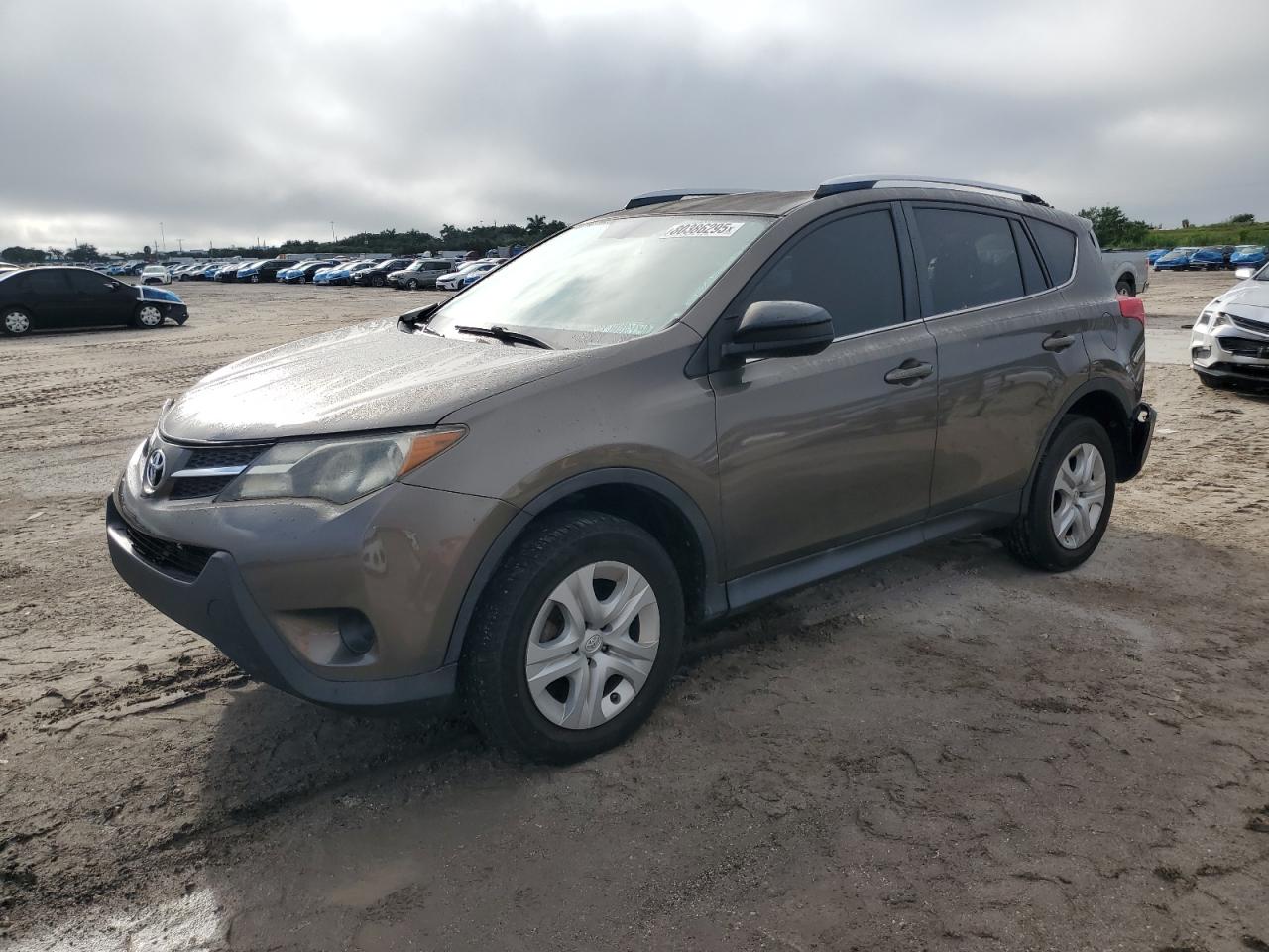 TOYOTA RAV4 LE