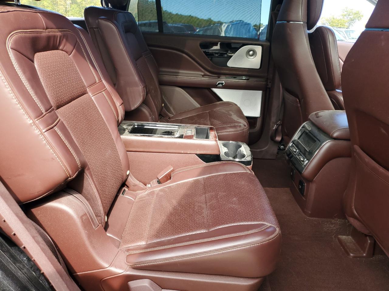 LINCOLN AVIATOR BLACK LABEL