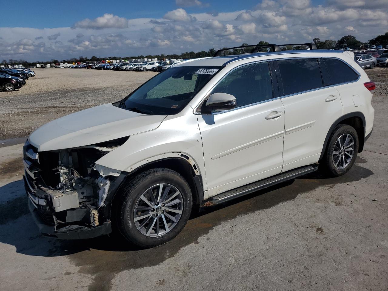 TOYOTA HIGHLANDER SE